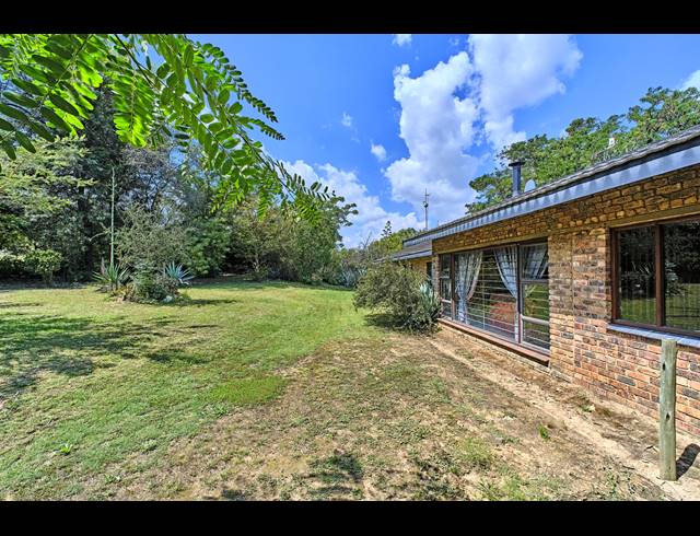 4 BEDROOM EQUESTRIAN PROPERTY FOR SALE IN SUN VALLEY